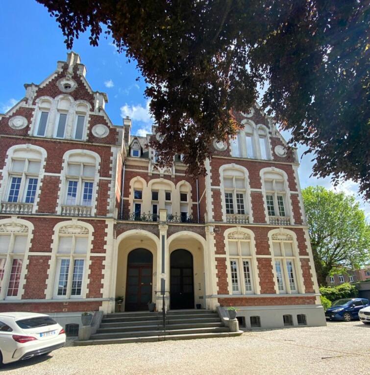 Krisko Parking Prive Et Clos Armentières Exterior foto